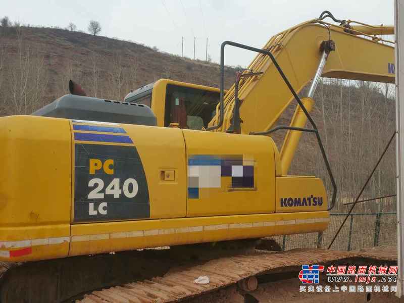 山西出售转让二手9000小时2009年小松PC240挖掘机