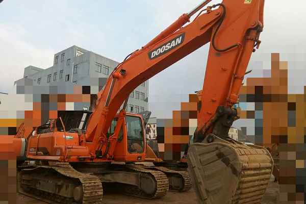 贵州出售转让二手6690小时2011年斗山DH370LC挖掘机