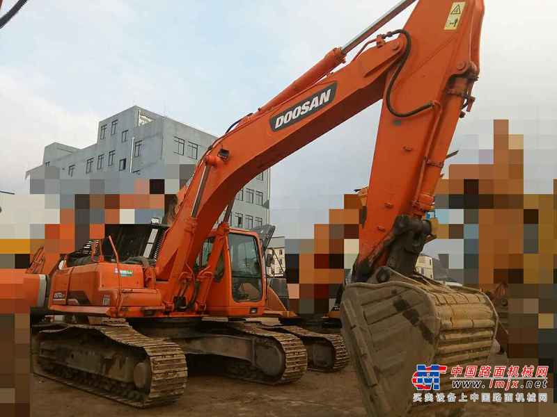 贵州出售转让二手6690小时2011年斗山DH370LC挖掘机