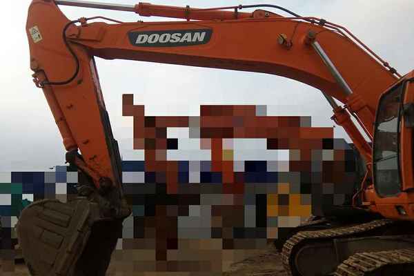 贵州出售转让二手6690小时2011年斗山DH370LC挖掘机