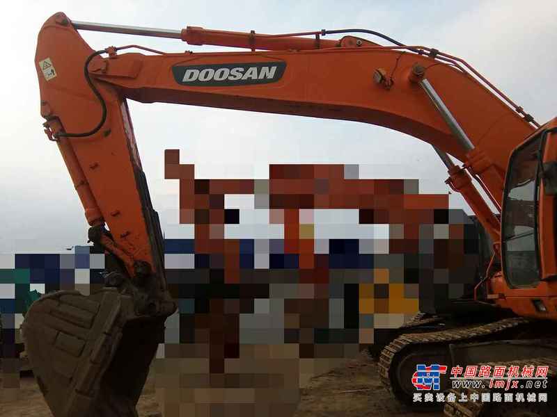 贵州出售转让二手6690小时2011年斗山DH370LC挖掘机