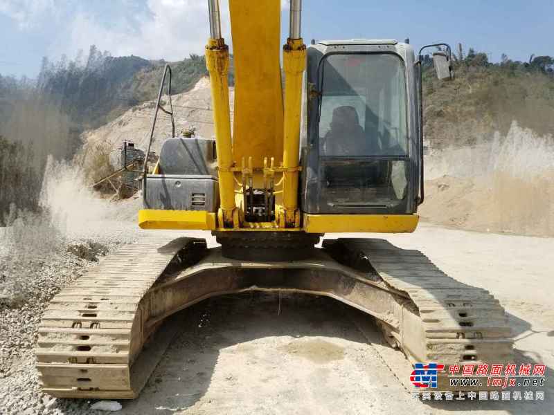 云南出售转让二手8560小时2013年住友SH240挖掘机