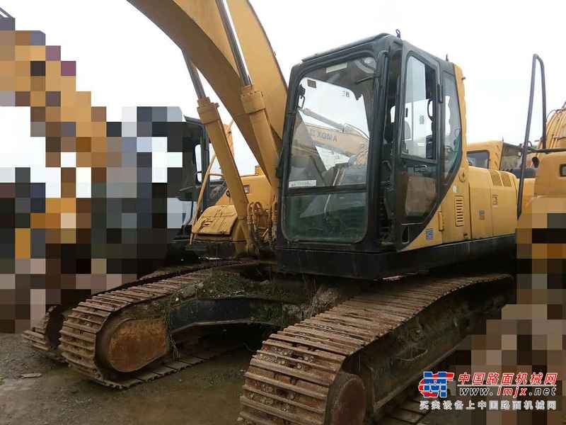贵州出售转让二手4086小时2011年厦工XG822LC挖掘机