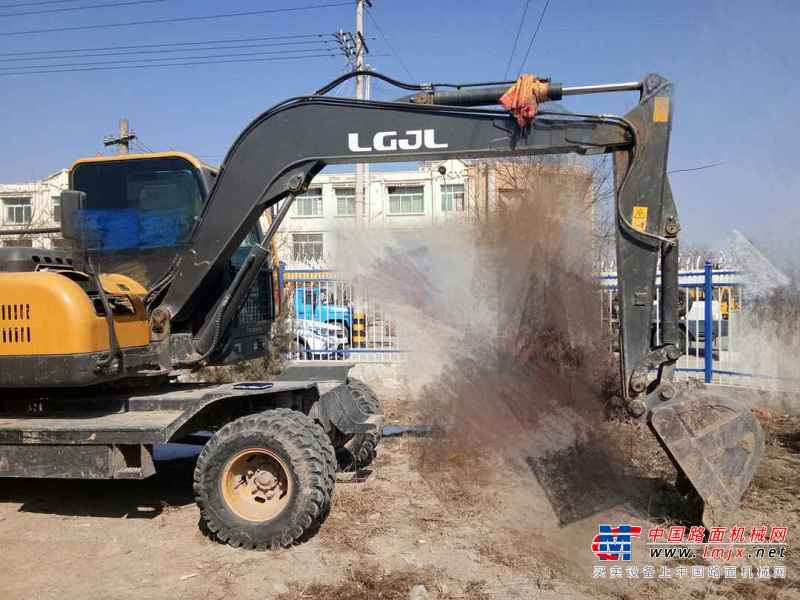 宁夏出售转让二手500小时2014年临工LG680BM挖掘机