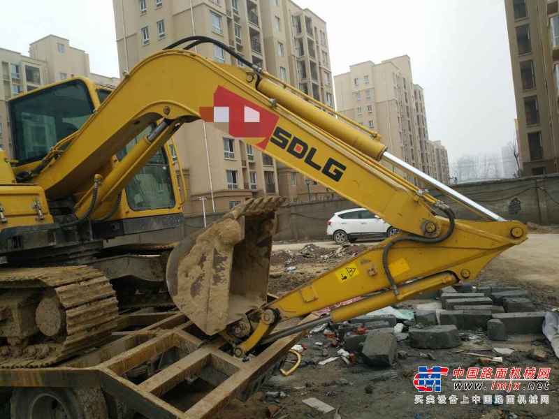 河南出售转让二手900小时2015年临工LG690E挖掘机