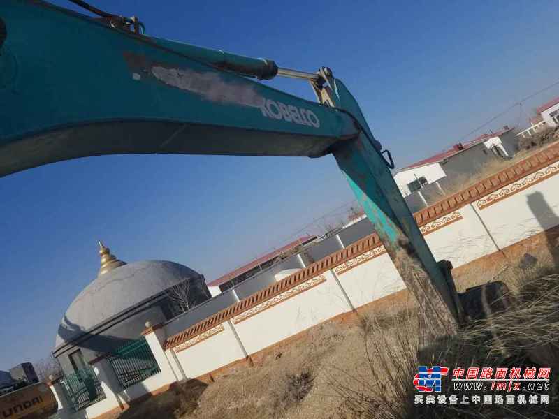 内蒙古出售转让二手18000小时2005年神钢SK250LC挖掘机