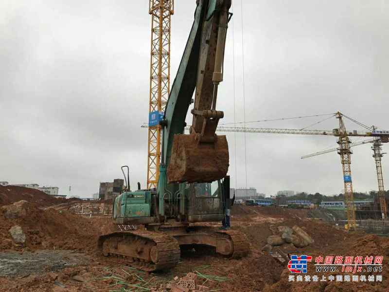 湖南出售转让二手9215小时2009年神钢SK250挖掘机