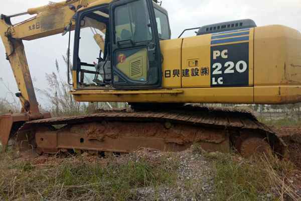 广东出售转让二手9583小时2006年小松PC220挖掘机