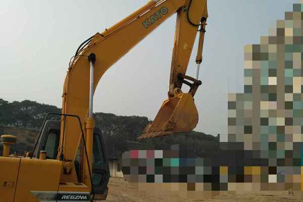 江西出售转让二手5639小时2011年加藤HD820R挖掘机