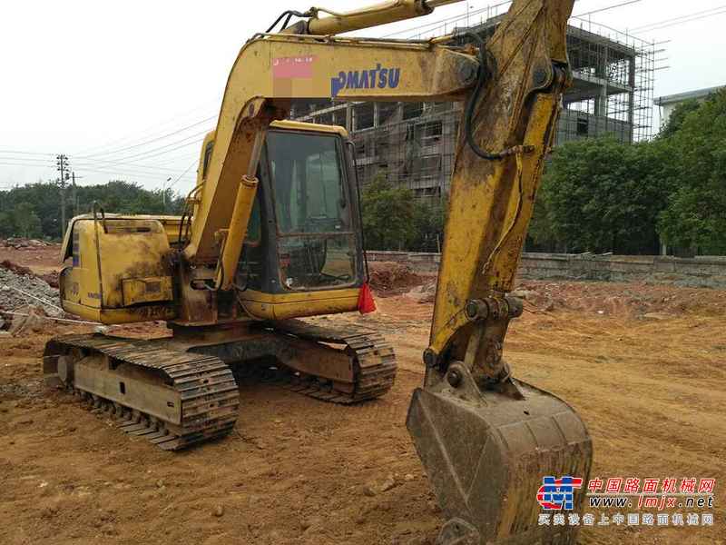 江西出售转让二手8560小时2010年小松PC60挖掘机