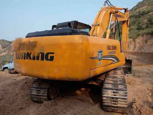 山西出售转让二手4697小时2012年龙工LG6225挖掘机
