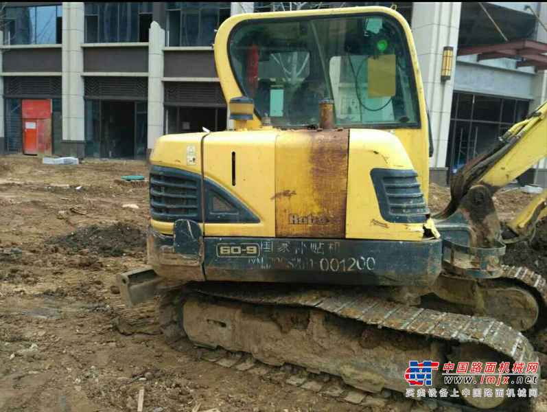 江西出售转让二手8890小时2011年现代R60挖掘机