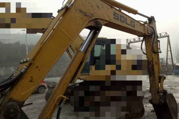 河南出售转让二手3860小时2013年临工LG655挖掘机