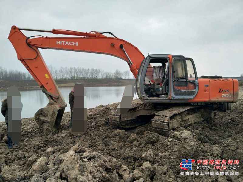 江苏出售转让二手11000小时2010年日立EX200挖掘机