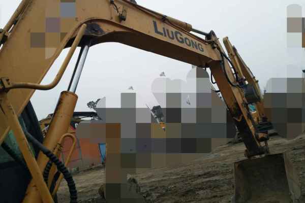 四川出售转让二手11000小时2008年柳工CLG908C挖掘机