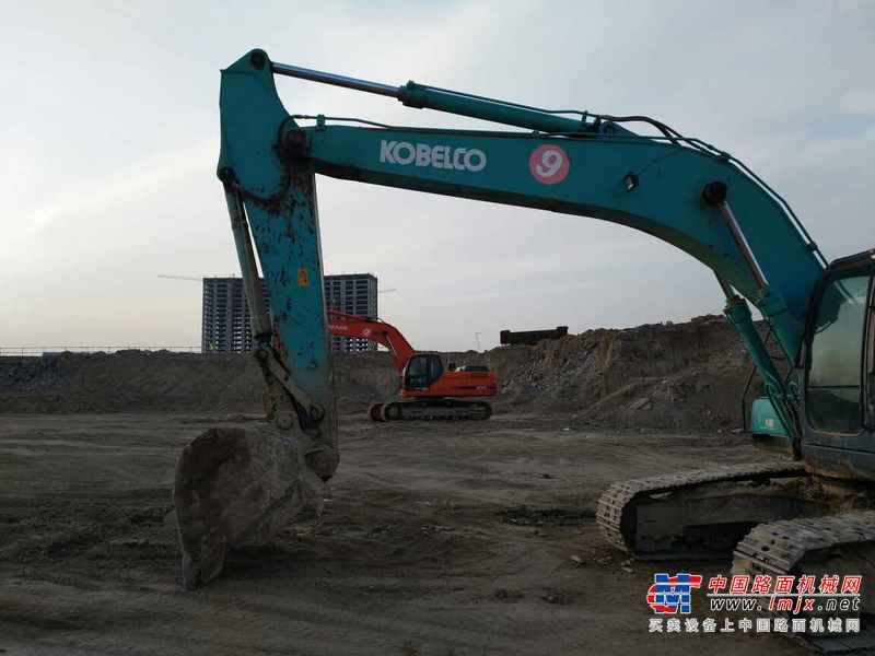 山西出售转让二手9800小时2009年神钢SK260LC挖掘机