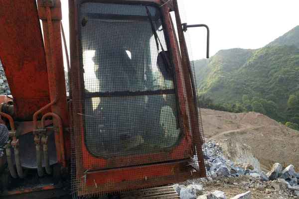 江西出售转让二手7500小时2011年斗山DH215挖掘机