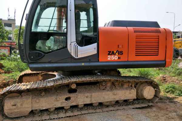 湖南出售转让二手6200小时2011年日立ZX250H挖掘机