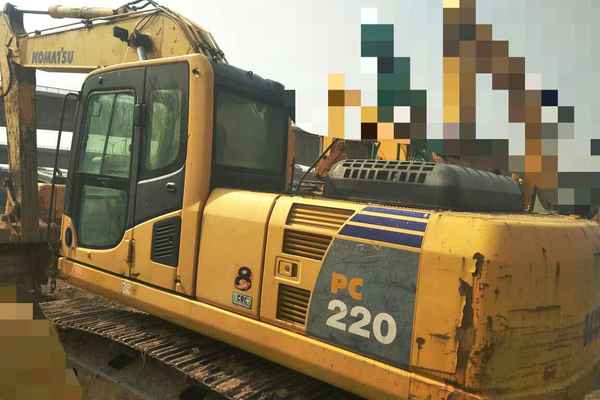 山西出售转让二手8800小时2009年小松PC220挖掘机