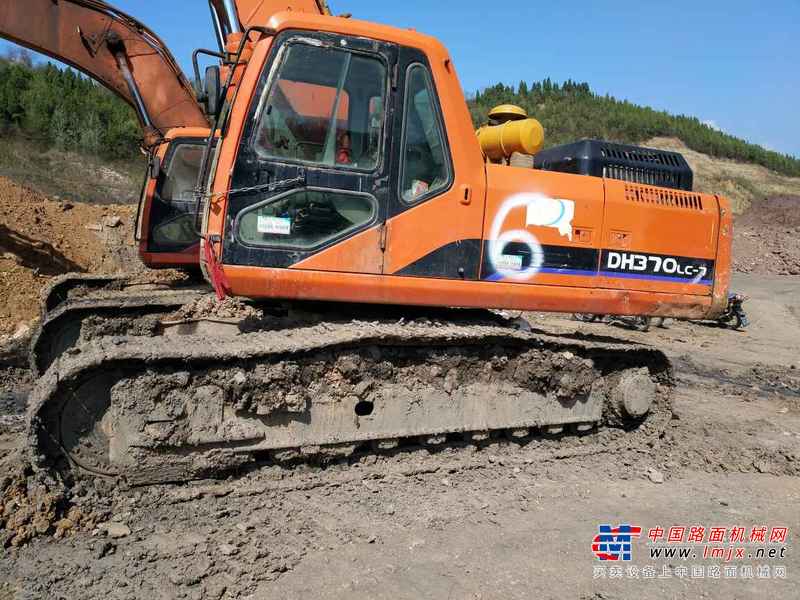 山西出售转让二手9900小时2011年斗山DH300LC挖掘机