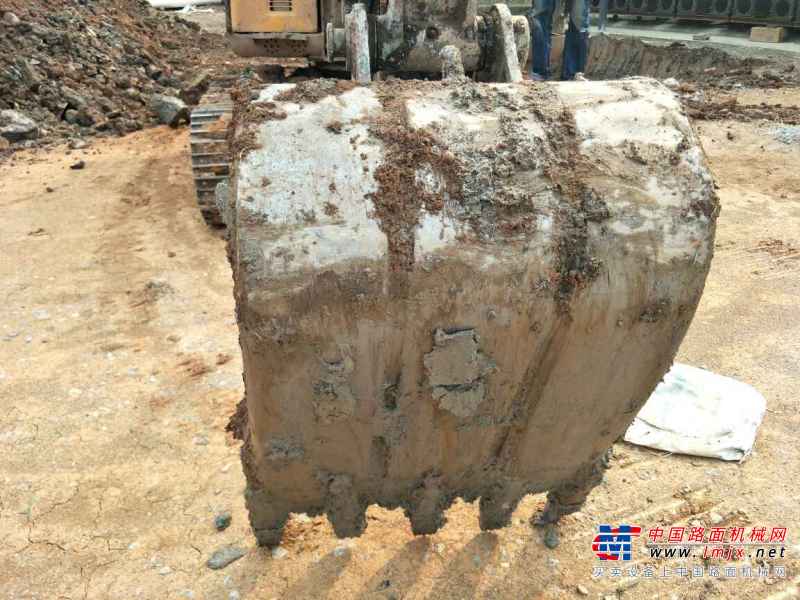 云南出售转让二手4208小时2013年三一重工SY75C挖掘机