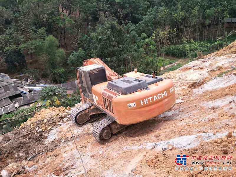 云南出售转让二手9088小时2009年日立ZX330挖掘机