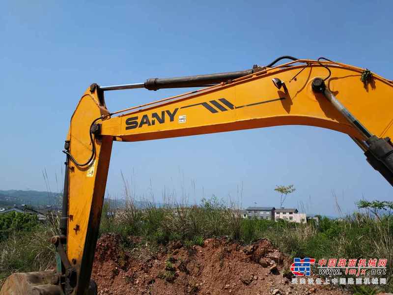 湖北出售转让二手5049小时2011年三一重工SY235C挖掘机