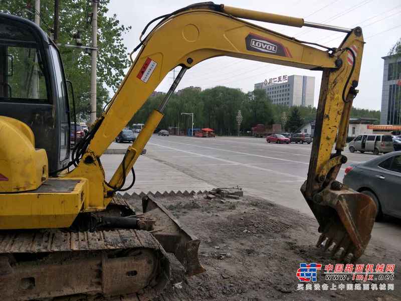 河南出售转让二手8800小时2009年福田雷沃FR65挖掘机