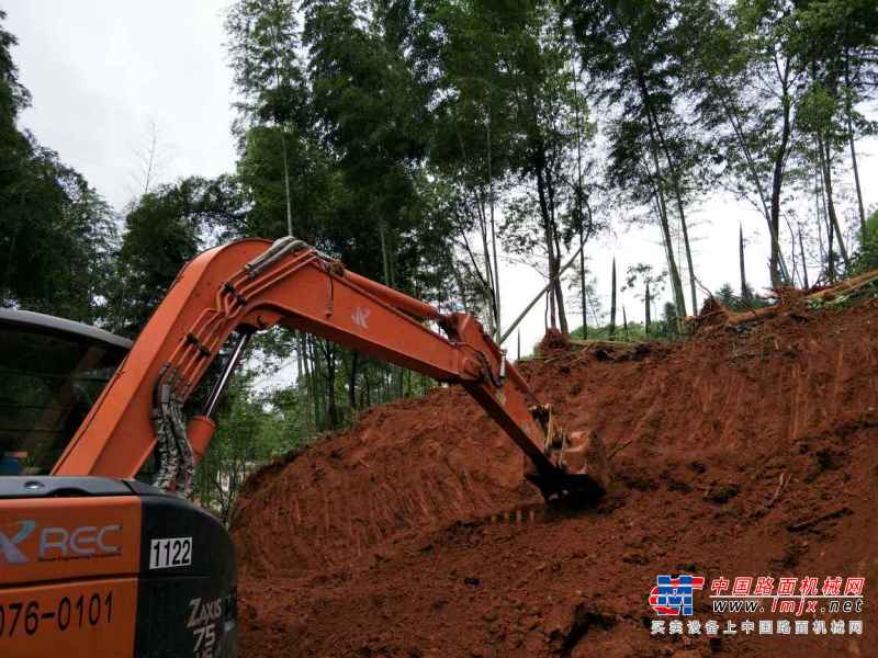 湖南出售转让二手5000小时2014年日立ZX70挖掘机
