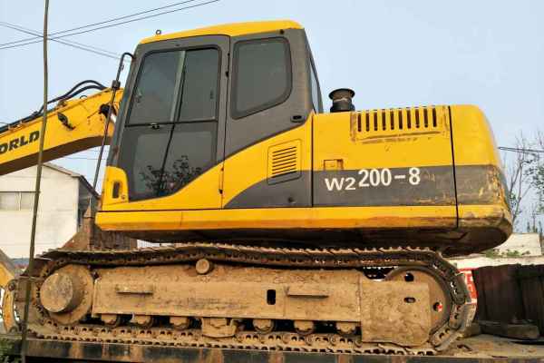 河南出售转让二手4000小时2013年沃得重工W2150挖掘机