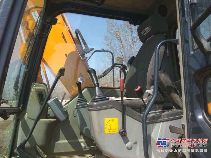 山东出售转让二手2800小时2014年福田雷沃FR150D挖掘机