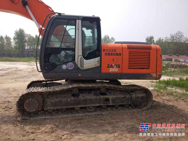 山东出售转让二手3272小时2010年日立ZX200挖掘机