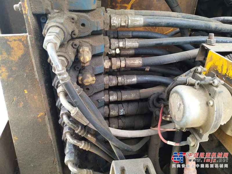 河南出售转让二手6000小时2011年龙工LG6085挖掘机