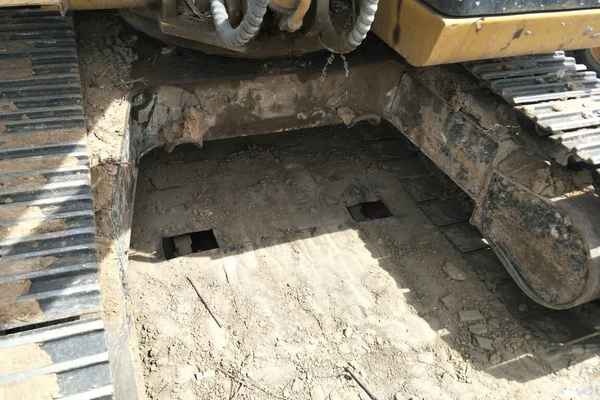 河北出售转让二手7000小时2010年卡特重工CT85挖掘机