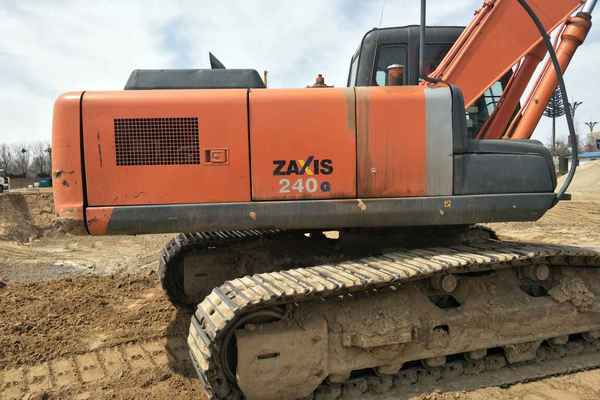 河北出售转让二手9800小时2010年日立ZX240挖掘机