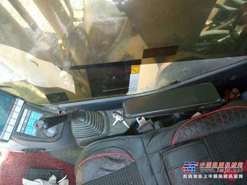 贵州出售转让二手7500小时2010年小松PC240挖掘机