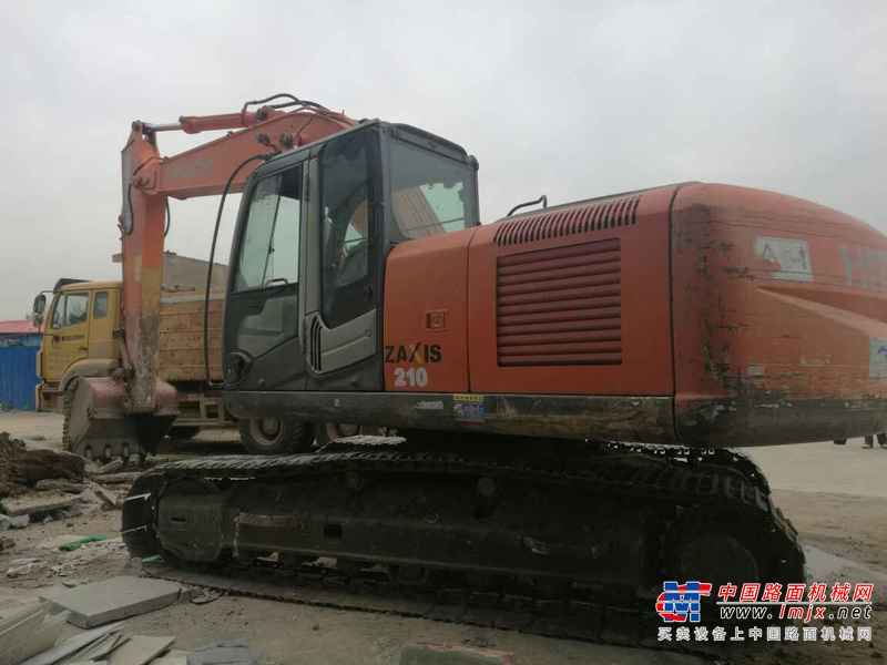 山东出售转让二手7583小时2010年日立ZX200挖掘机