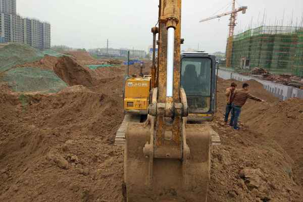山东出售转让二手7000小时2009年山重建机JCM913C挖掘机