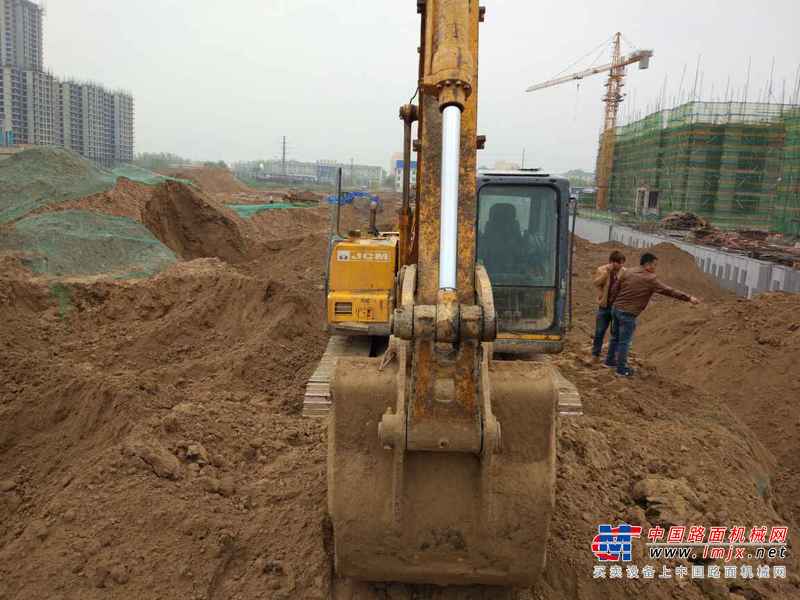 山东出售转让二手7000小时2009年山重建机JCM913C挖掘机