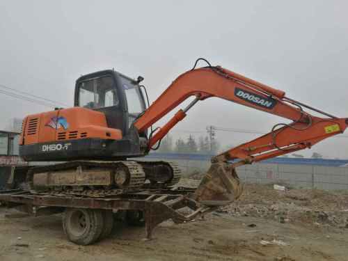 山东出售转让二手8000小时2010年斗山DH60挖掘机