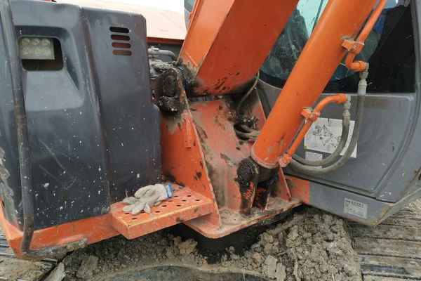 江苏出售转让二手9500小时2010年日立ZX70挖掘机