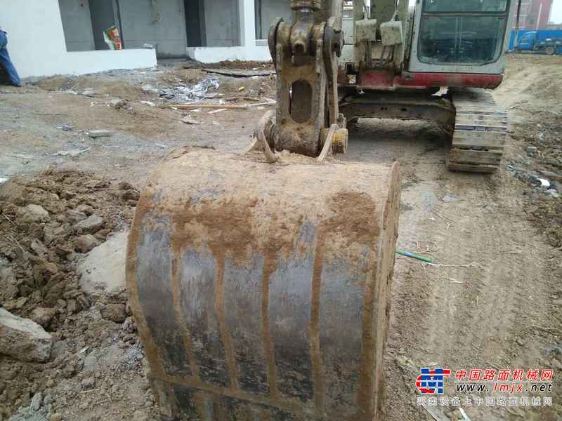 山东出售转让二手8500小时2009年竹内TB175C挖掘机