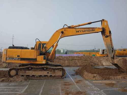 山东出售转让二手8870小时2008年现代R215挖掘机