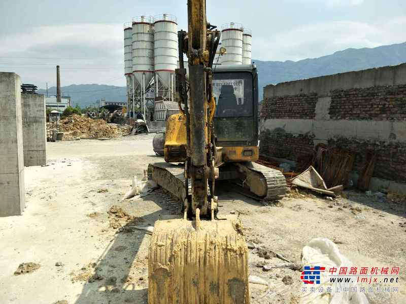 湖南出售转让二手7000小时2011年徐工XE60挖掘机