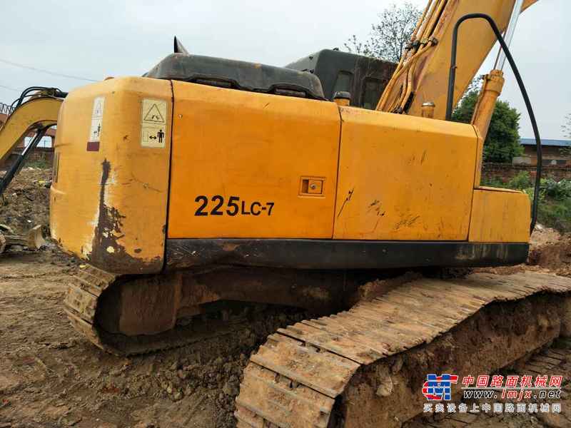 江西出售转让二手7000小时2011年现代R225LC挖掘机