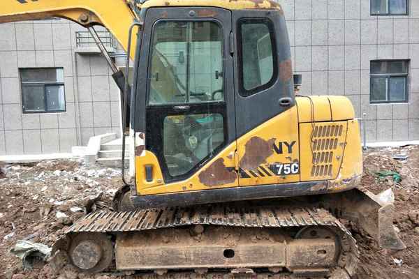 河南出售转让二手10000小时2009年三一重工SY75C挖掘机