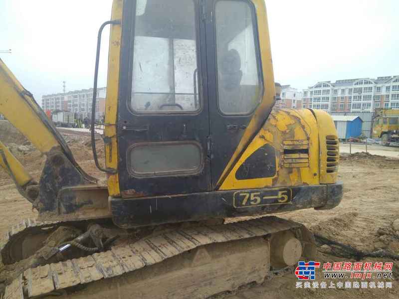 山东出售转让二手9875小时2009年现代R55挖掘机