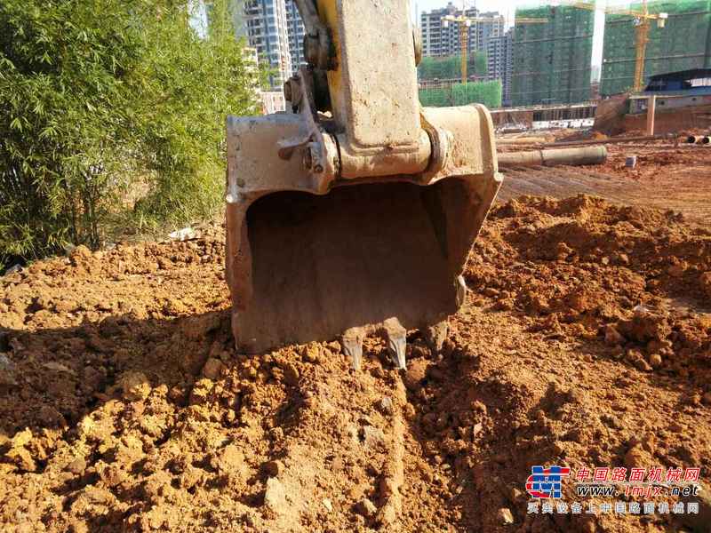 江西出售转让二手7800小时2014年徐工XE265C挖掘机