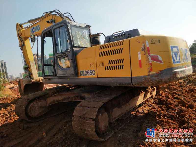 江西出售转让二手7800小时2014年徐工XE265C挖掘机
