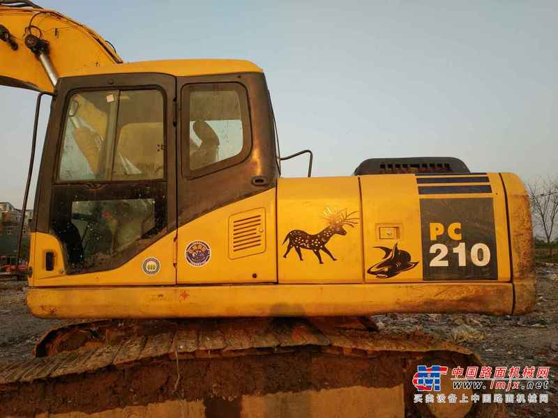 江西出售转让二手6000小时2012年小松PC210挖掘机